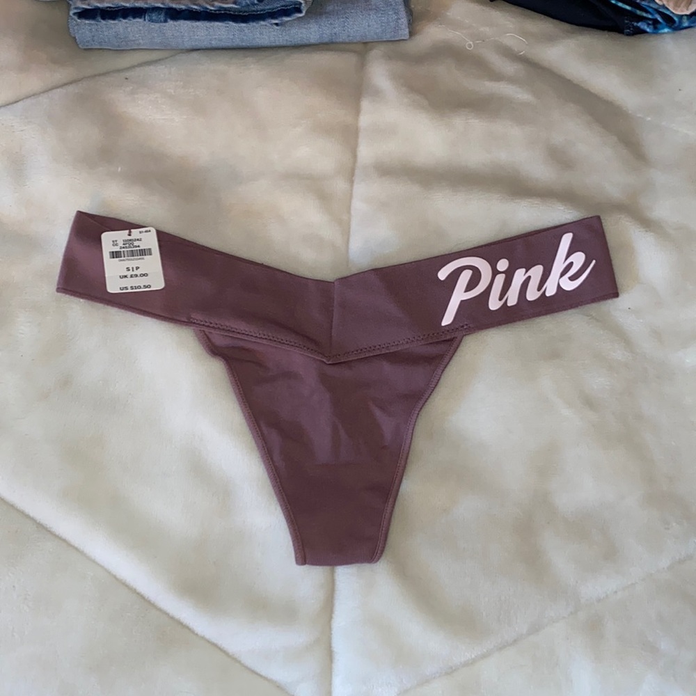 Pink VS Thong